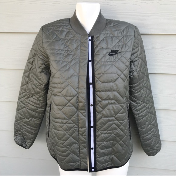 Nike Quilted Bomber Down Jacket - Picture 2 of 5